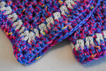 Load image into Gallery viewer, Blue & Pink Confetti Crochet Cat Mat