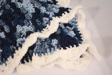 Load image into Gallery viewer, Shelled Navy Blues Cat Mat