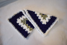 Load image into Gallery viewer, Navy & Fuzzy White Cat Mat