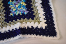 Load image into Gallery viewer, Navy & Fuzzy White Cat Mat