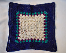 Load image into Gallery viewer, Navy & Aran Fleck Speckled Cream Cat Mat