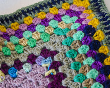 Load image into Gallery viewer, Purple & Blue Patchwork Cat Mat
