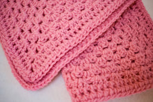 Load image into Gallery viewer, Pink Crochet Cat Mat