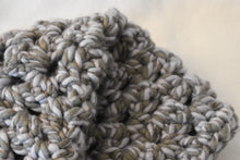 Load image into Gallery viewer, Charcoal Sky Crochet Cat Mat