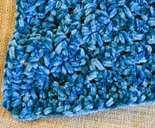 Load image into Gallery viewer, Blue Velvet Crochet Cat Mat
