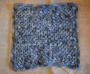 Gradient Gray Crochet Cat Mat