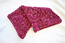Load image into Gallery viewer, Velvet Burgundy Crochet Cat Mat
